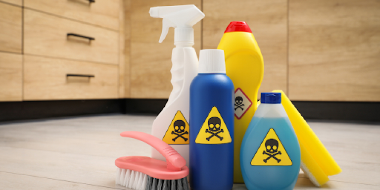 image of poisonous cleaning stuffs