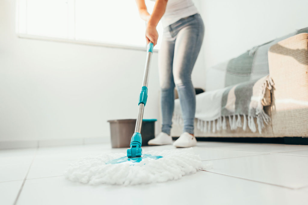 Short term rental room cleaning - cleaning business